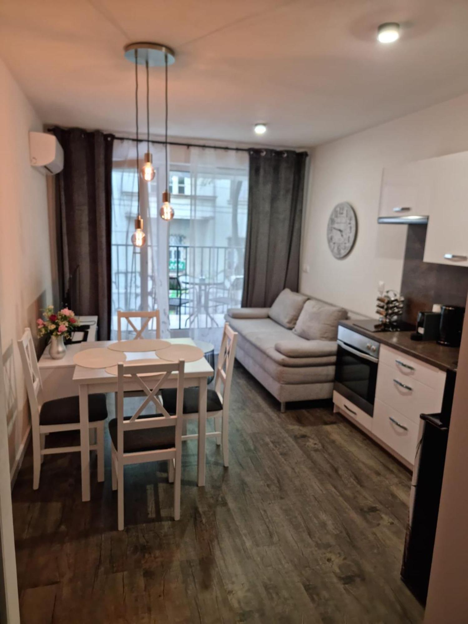 Apartman - Centrum Μπρατισλάβα Εξωτερικό φωτογραφία
