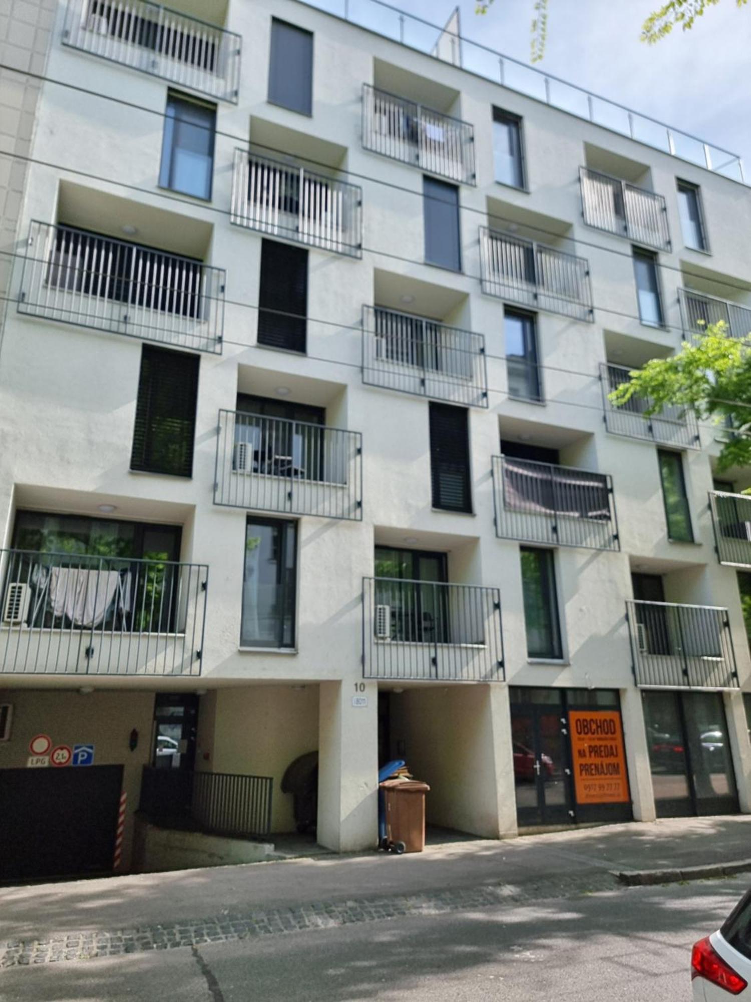 Apartman - Centrum Μπρατισλάβα Εξωτερικό φωτογραφία